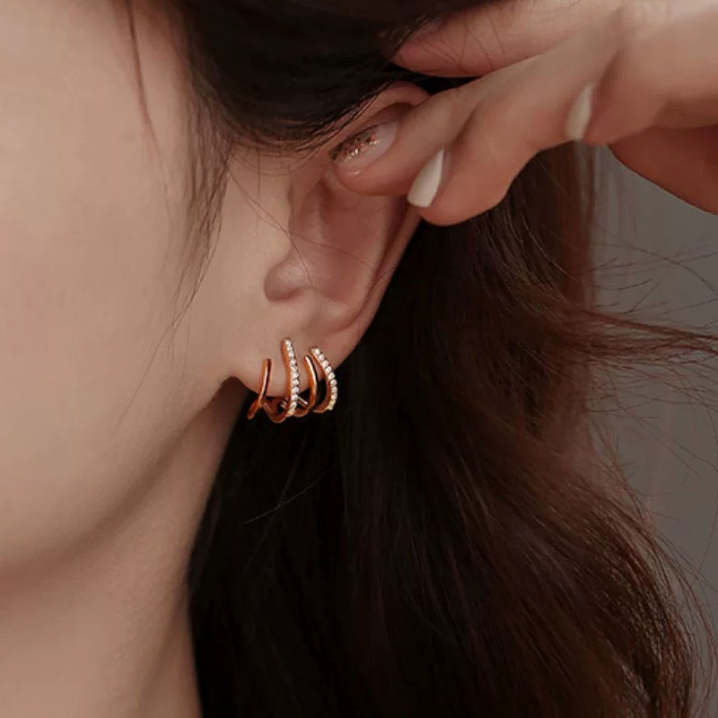 14K guldbelagte elegante ørestikker