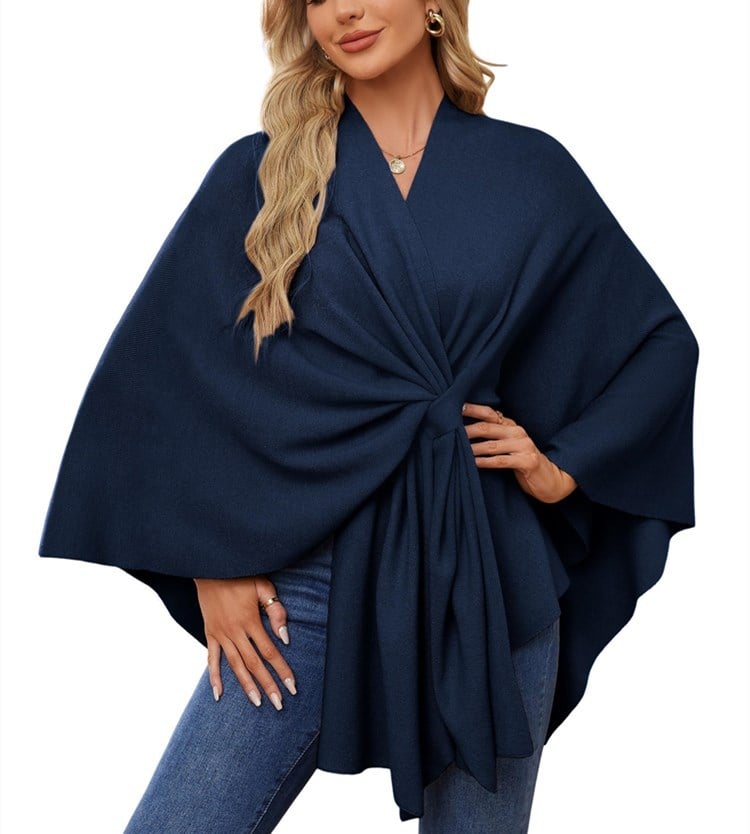 Elegant, blød poncho-sweater med sjal og åben front