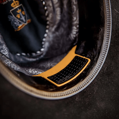 🎩 Hat Cinch – Fissa il tuo cappello con sicurezza