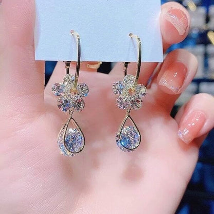 💥Super udsalg nu🔥Fashion Flower Crystal Øreringe