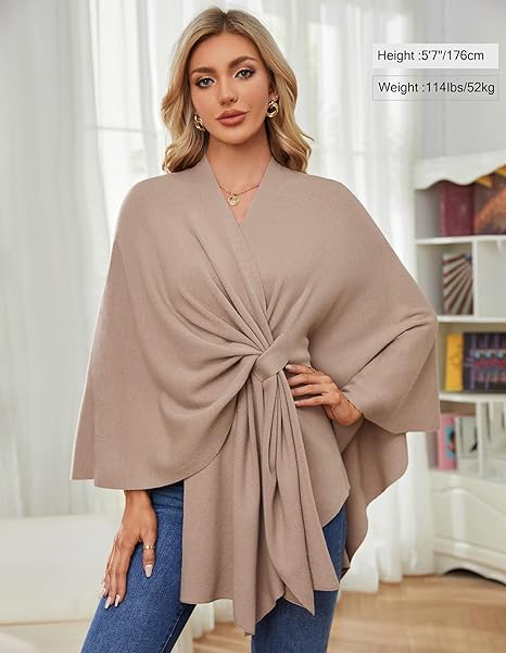 Elegant, blød poncho-sweater med sjal og åben front