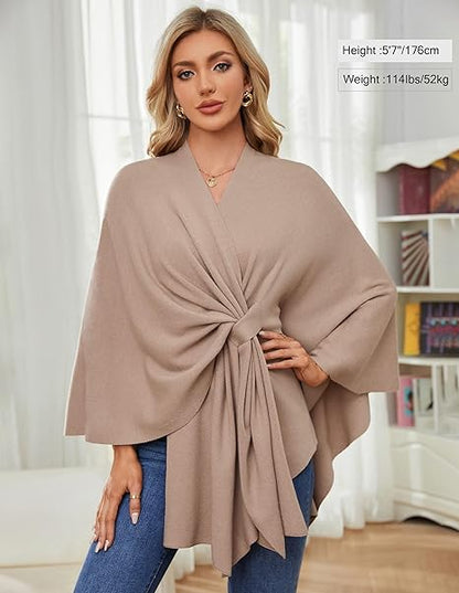Elegant, blød poncho-sweater med sjal og åben front